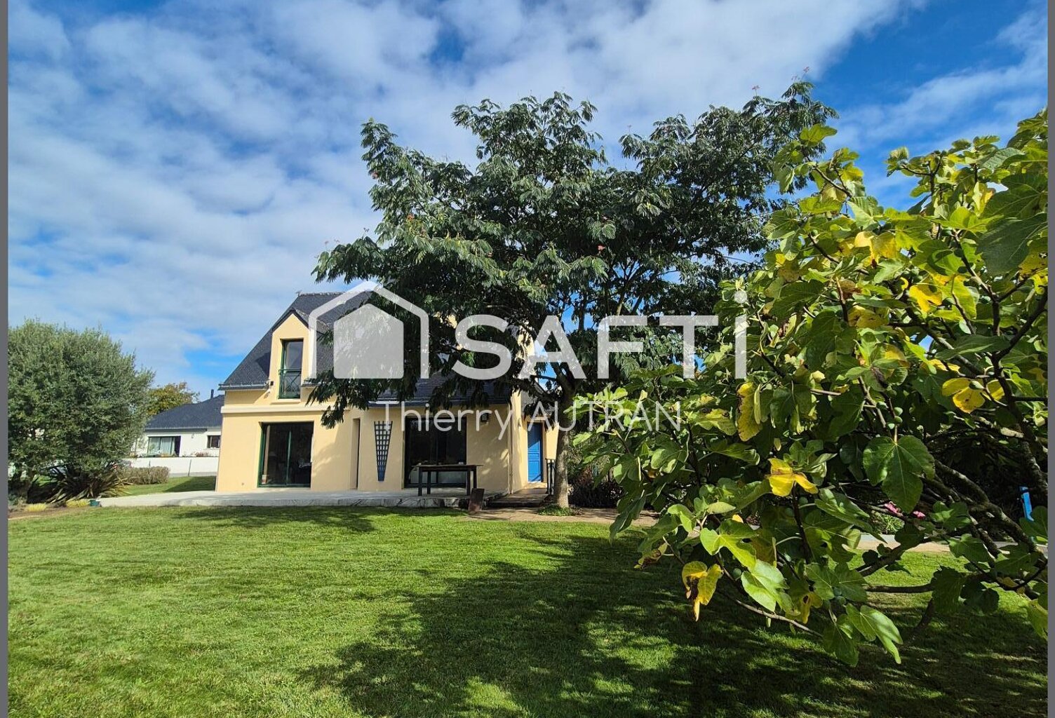 Maison en plein centre bourg de Saint-Marcel. — photo 1