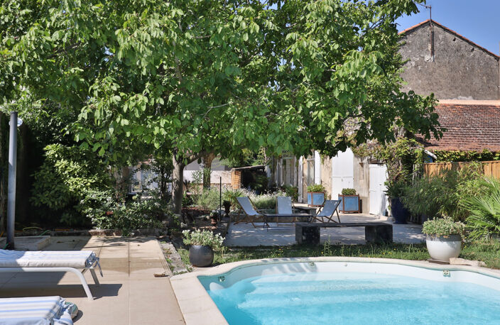 Dept 13 - Noves - Très beau mas de village avec piscine et d — photo 2