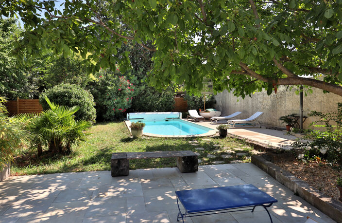Dept 13 - Noves - Très beau mas de village avec piscine et d — photo 4