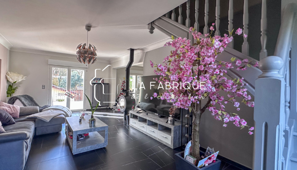 Villa / Maison 9 pièces  à vendre Montardon 64121