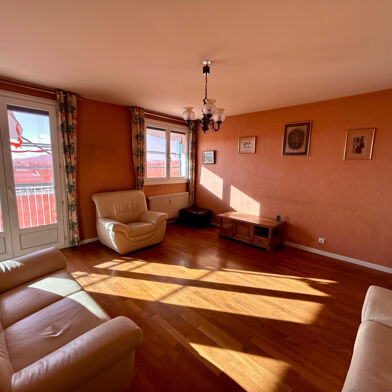 Appartement 5 pièces 195000 €