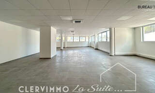 Bureau  177 m² à louer à Marseille 11 (13011)