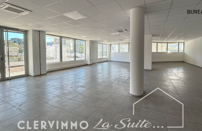 BUREAUX ST MENET 13011 MARSEILLE - 177.60 M2 — photo 2