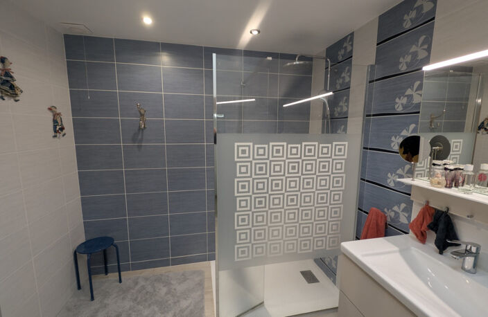 Maison en pierre de 156 M2 sur Coulon Centre — photo 5