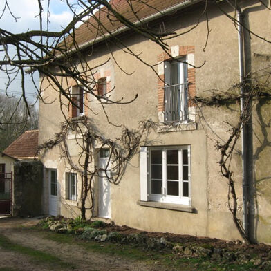 Maison 5 pièces 890 €