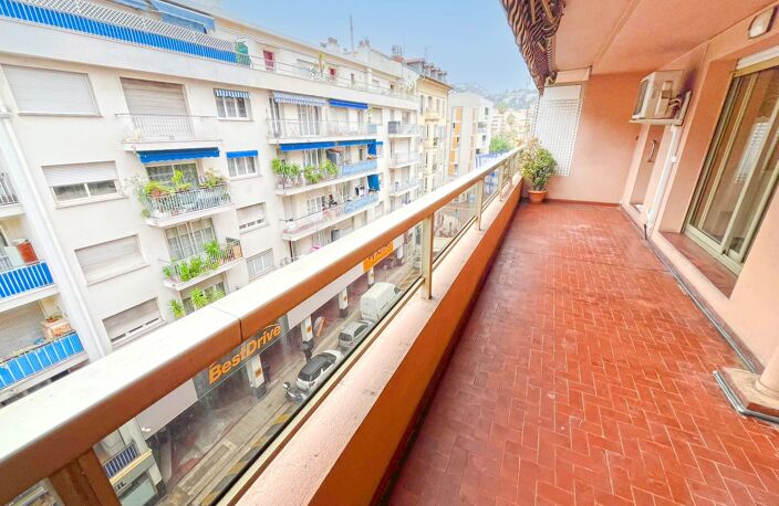 GAMBETTA-TRACHEL - Immeuble Standing - 5ét asc - 3P 85m² - Terra — photo 3