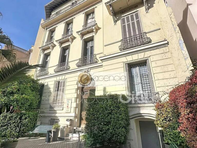 Cannes centre : Rare et exclusif : Immeuble libre 1300m2 — photo 1