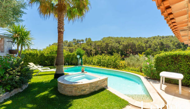 Villa / Maison 6 pièces  à vendre Peypin 13124