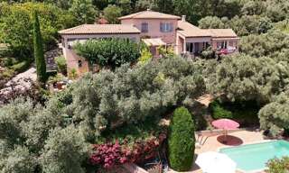 Maison 8 Pièces 175 m² à vendre à Cuers (83390)