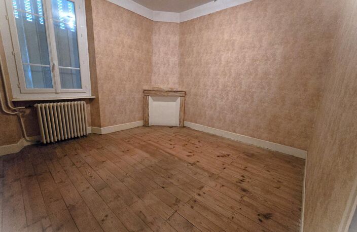 Maison 8 pièces de 178m² avec dépendances, terrain 2713m² — photo 5