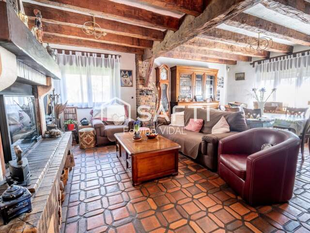 Charmante maison lumineuse — photo du bien