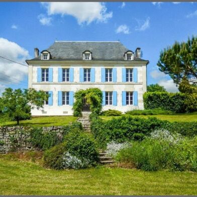 Maison 12 pièces 605000 €