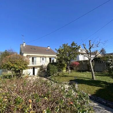 Maison 5 pièces 399000 €