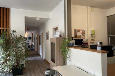 Bureau 6 pièces 104000 €