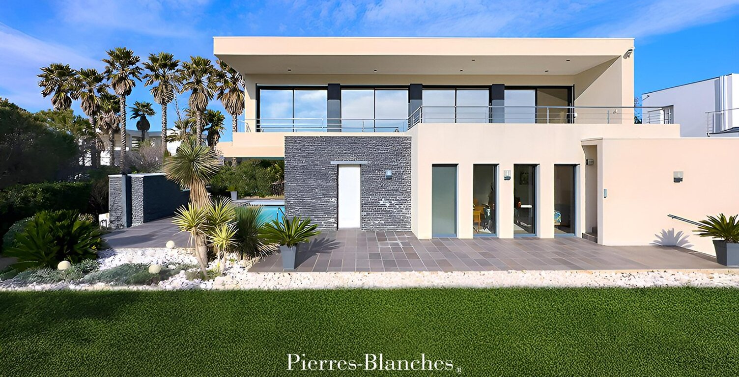 UN THÉÂTRE BLEU DE COBALT® — photo 1