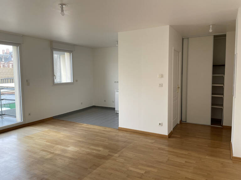 APPARTEMENT 62 m2 -  3 PIECES - DIEPPE — photo 1
