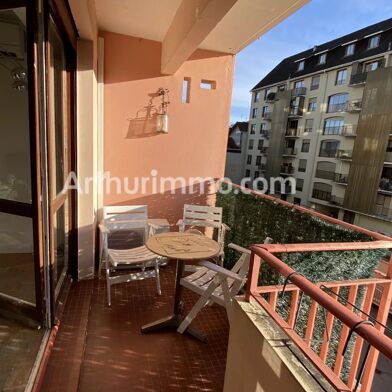 Appartement 3 pièces 135000 €
