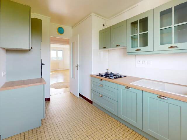 Appartement T3 avec balcon, parking et cave - LUISANT ! — photo du bien