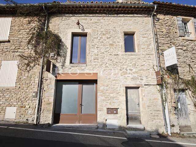 Maison de caractère avec vue exceptionnelle à Gordes – Usage hab — photo du bien