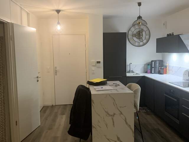 appartement 2 pièces avec balcon — photo du bien