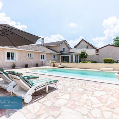 Maison 7 pièces 409000 €