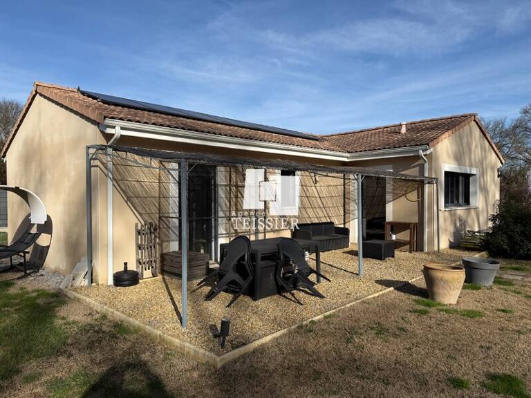 Villa — photo 1