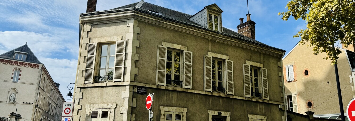 Maison 8 Pièces 195 m² à vendre à Orléans (45000)