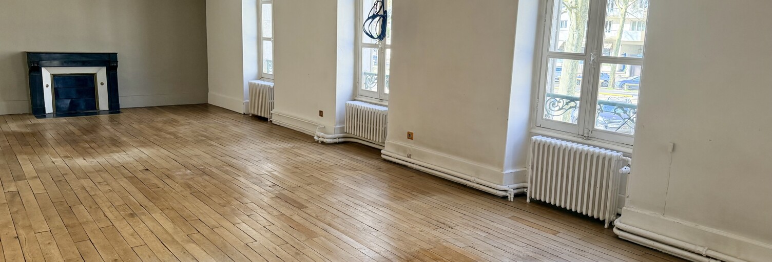 Maison 8 Pièces 195 m² à vendre à Orléans (45000)