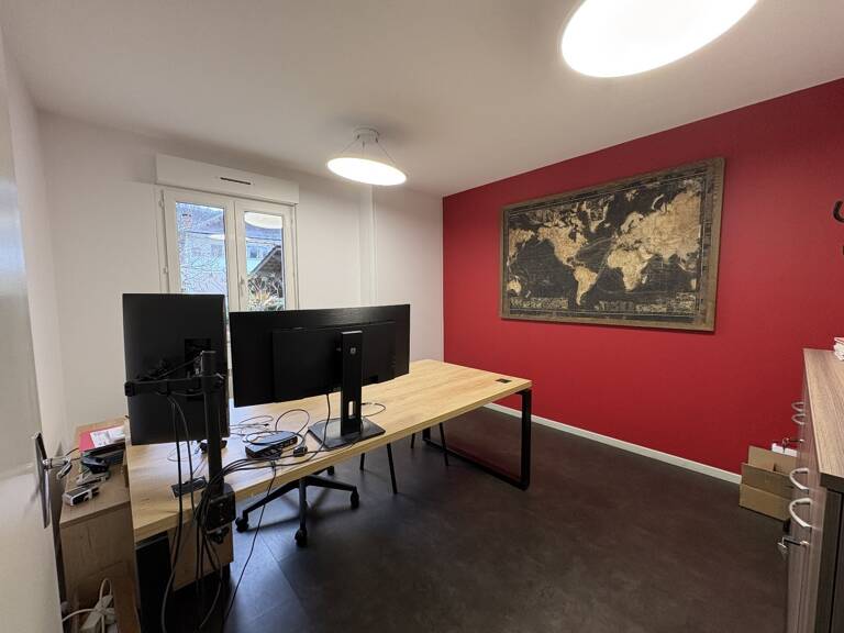 Bureau — photo 1