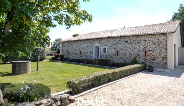Villa / Maison 8 pièces  à vendre Roche-sur-Yon (La) 85000