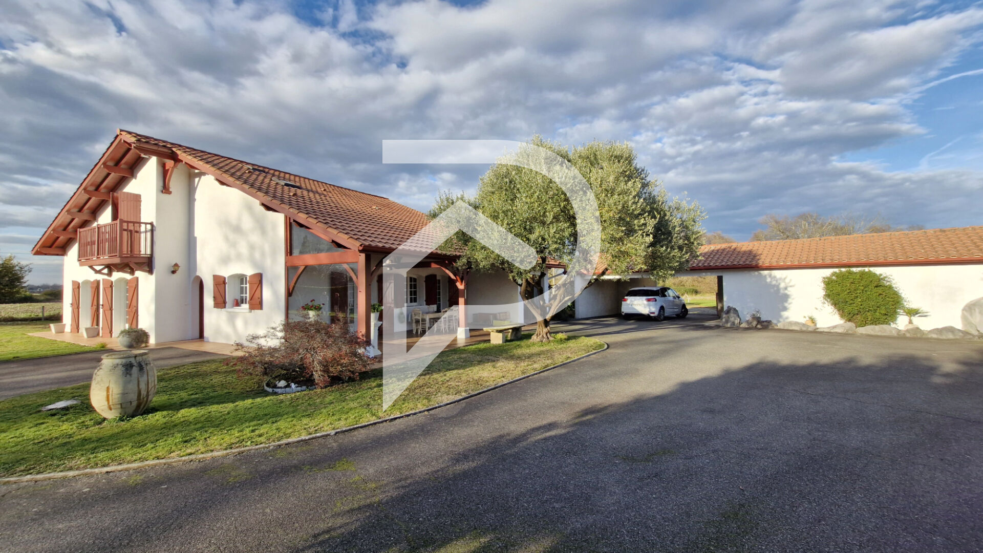 Villa / Maison  T5 à vendre Pomarez 40360