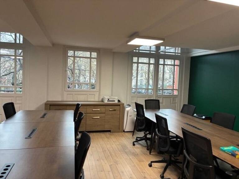 Bureaux 6 et plus à PARIS 11ème — photo 1