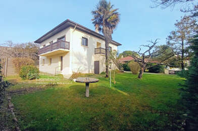 Maison 8 pièces 748000 €