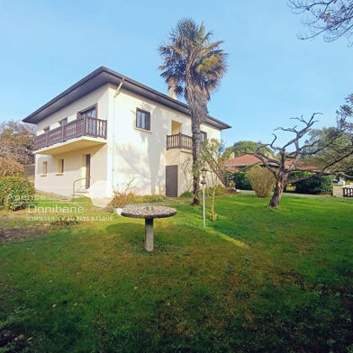 Maison 8 pièces 748000 €