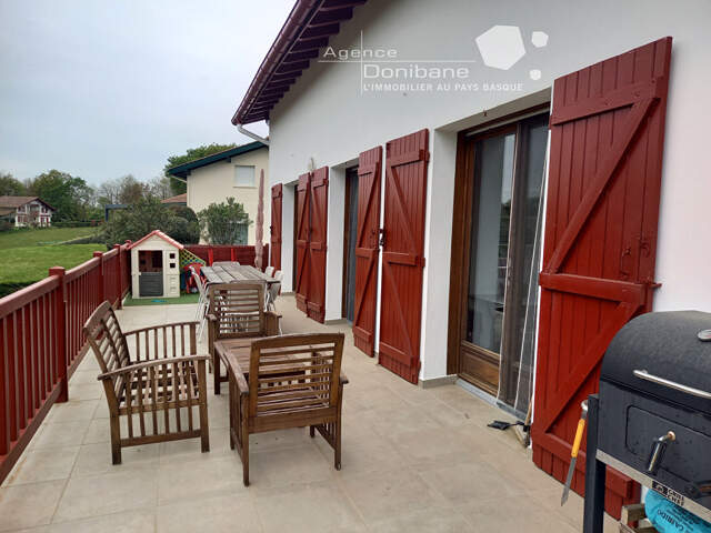 Belle maison basque à ARBONNE, très proche du golf d'Arcangues — photo du bien