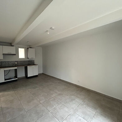 Appartement 2 pièces 560 €