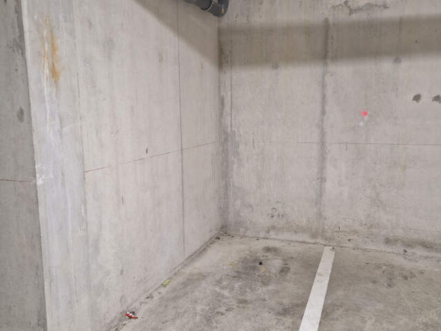 Parking / box Marseille — photo du bien