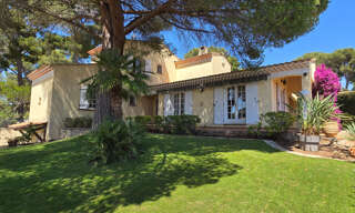 location vacances Maison 5 Pièces 124 m² à Sanary-sur-Mer (83110)