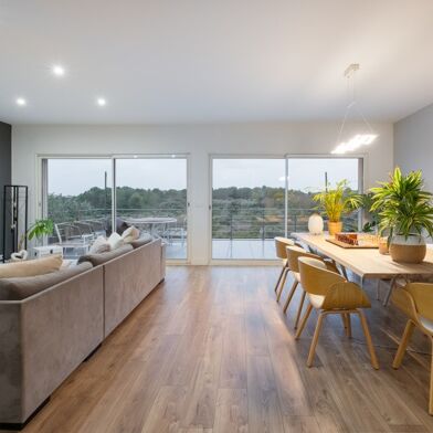 Maison 7 pièces 817808 €