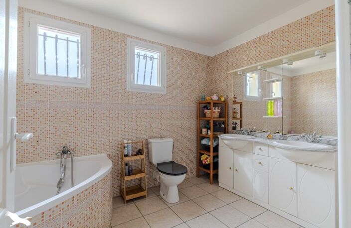 Contemporaine de 7 pièces principales — photo 5