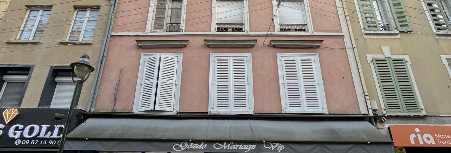 Immeuble  213 m² à vendre à Corbeil-Essonnes (91100)