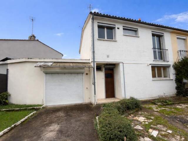 Maison 4 pièces 100 m² à Saint-Léon-sur-l'Isle — photo du bien