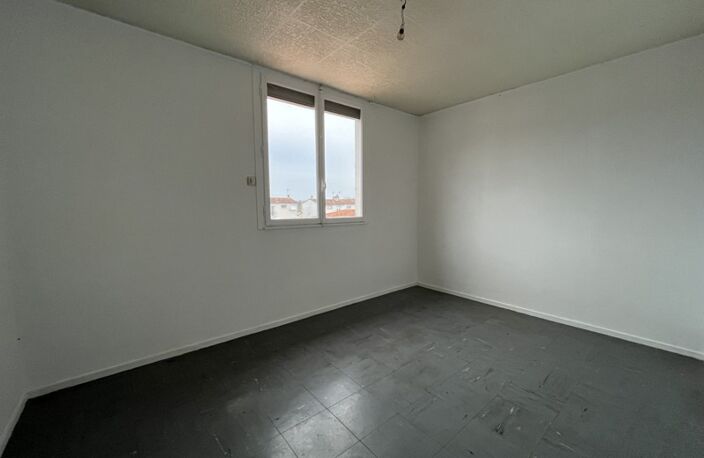 Vente maison 4 pièces 100 m² Saint-Léon-sur-l'Isle (24110) — photo 5