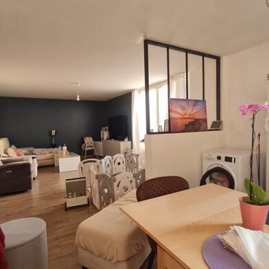 Appartement 5 pièces 181000 €