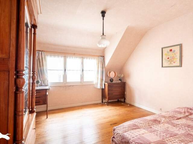 Maison de ville de 8 pièces principales — photo du bien