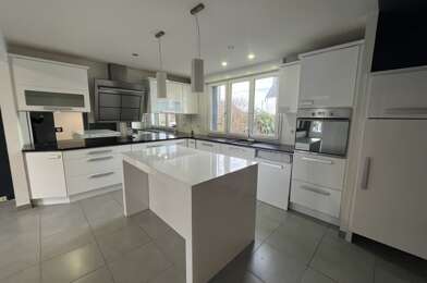 Maison 7 pièces 270810 €