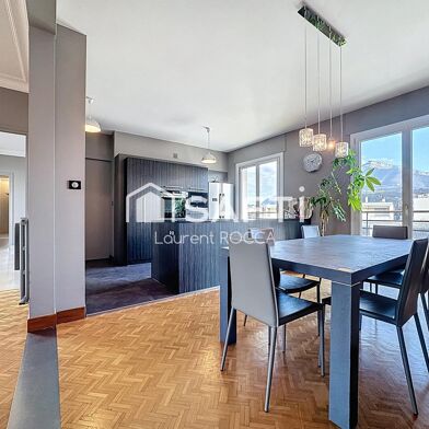 Appartement 4 pièces 749000 €