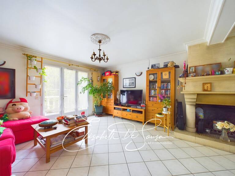 AGREABLE MAISON AVEC BEAUX VOLUMES — photo 1