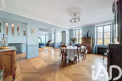 Maison 9 pièces 736800 €