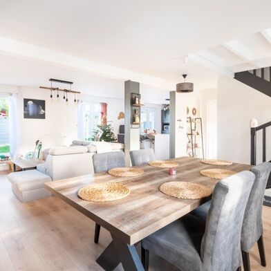 Maison 6 pièces 273996 €